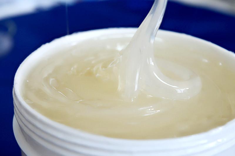 選擇開式齒輪傳動潤滑脂需考慮哪些因素？