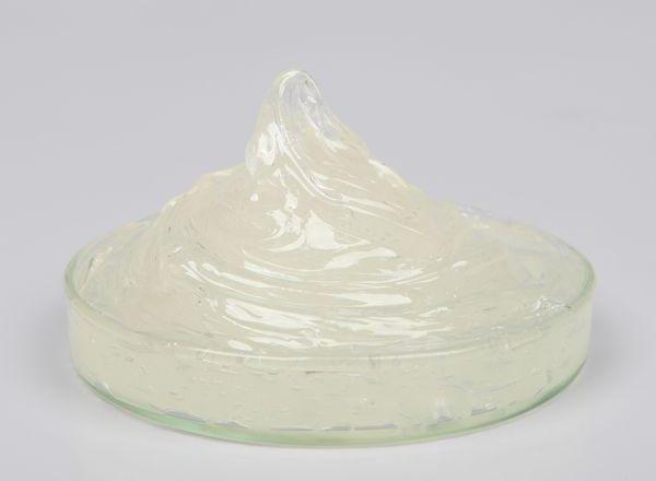 潤(rùn)滑脂在使用中質(zhì)量會(huì)發(fā)生哪些變化？又怎樣判斷呢？